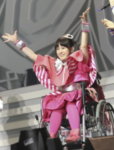 安藤ゆずの現在 車椅子姿を目撃 姉は 大学は卒業した 本名は 海外日本俳優女優まとめ